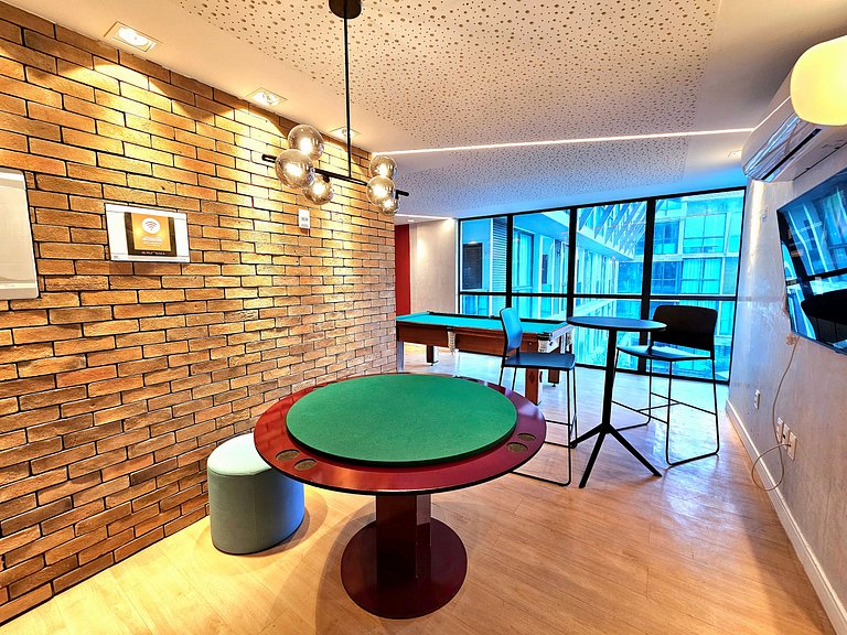 Incrível Sunny Hall com Piscina Privativa em Porto