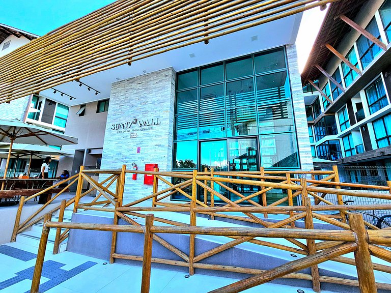 Luxo no Sunny Hall com Piscina Privativa em Porto