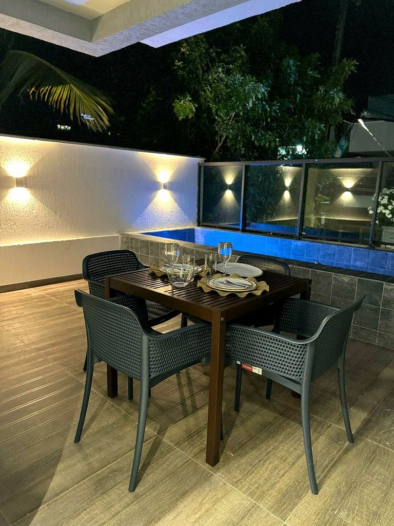 A melhor Piscina privativa do centro de Porto