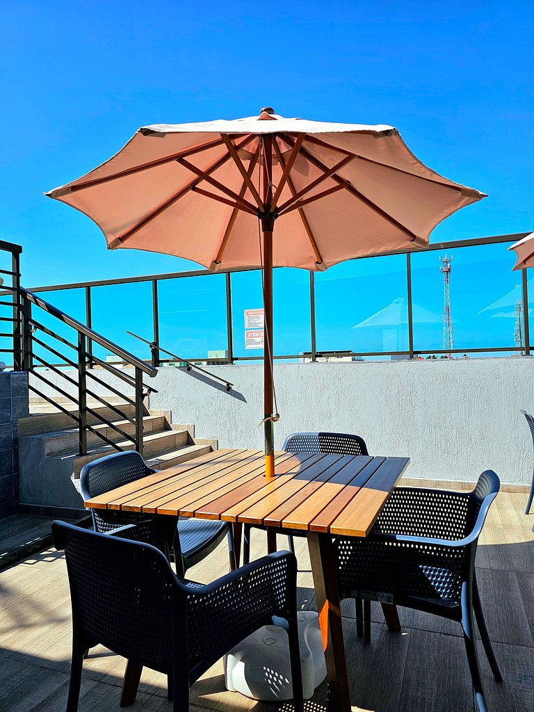 A melhor Piscina privativa do centro de Porto