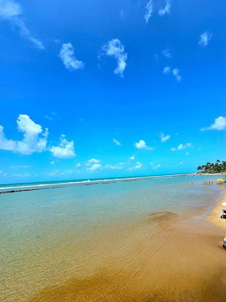 Piscinas Naturais de Muro Alto no Ekoara by HM
