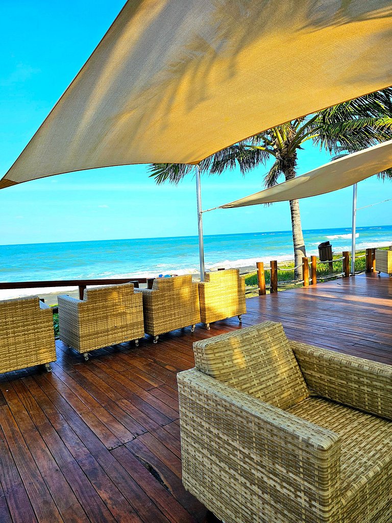 Luxuoso térreo 3q à Beira-mar no Cupe - Ecolife