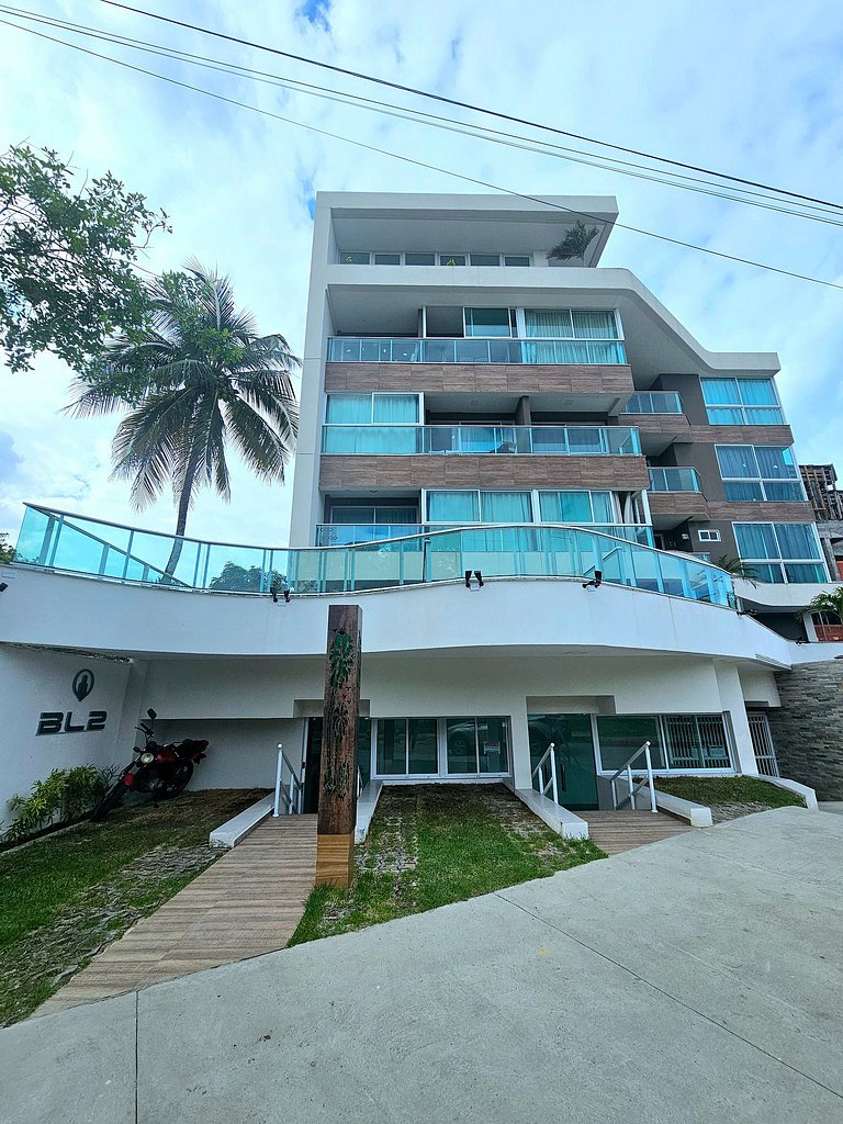 Luxo e estilo com Piscina Privativa no Nixxus