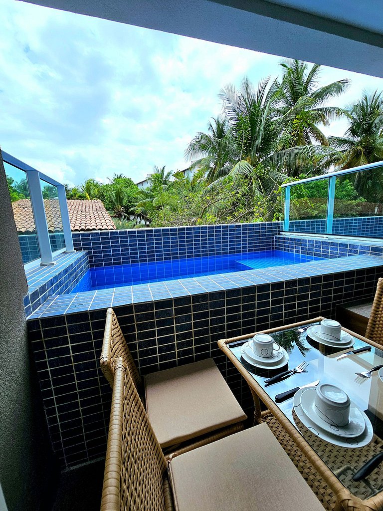 Luxo e Conforto com Piscina Privativa no Nixxus.