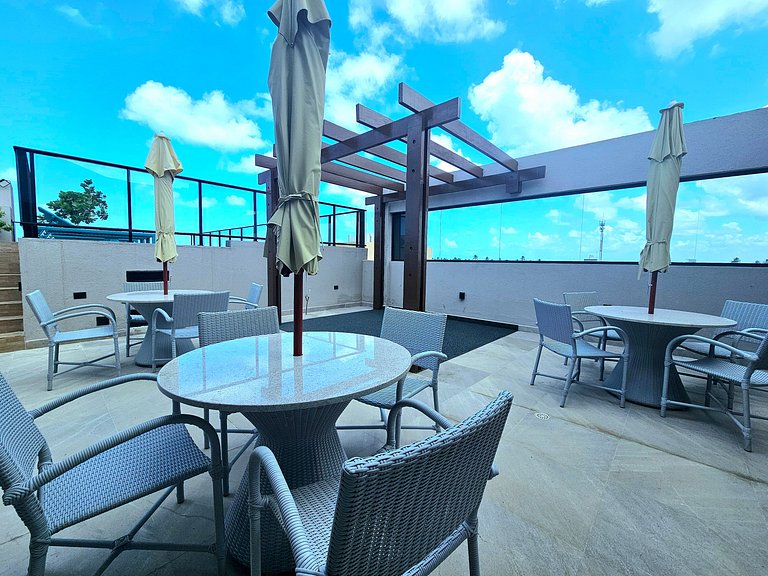 Luxo e Estilo com piscina privativa no Cupe