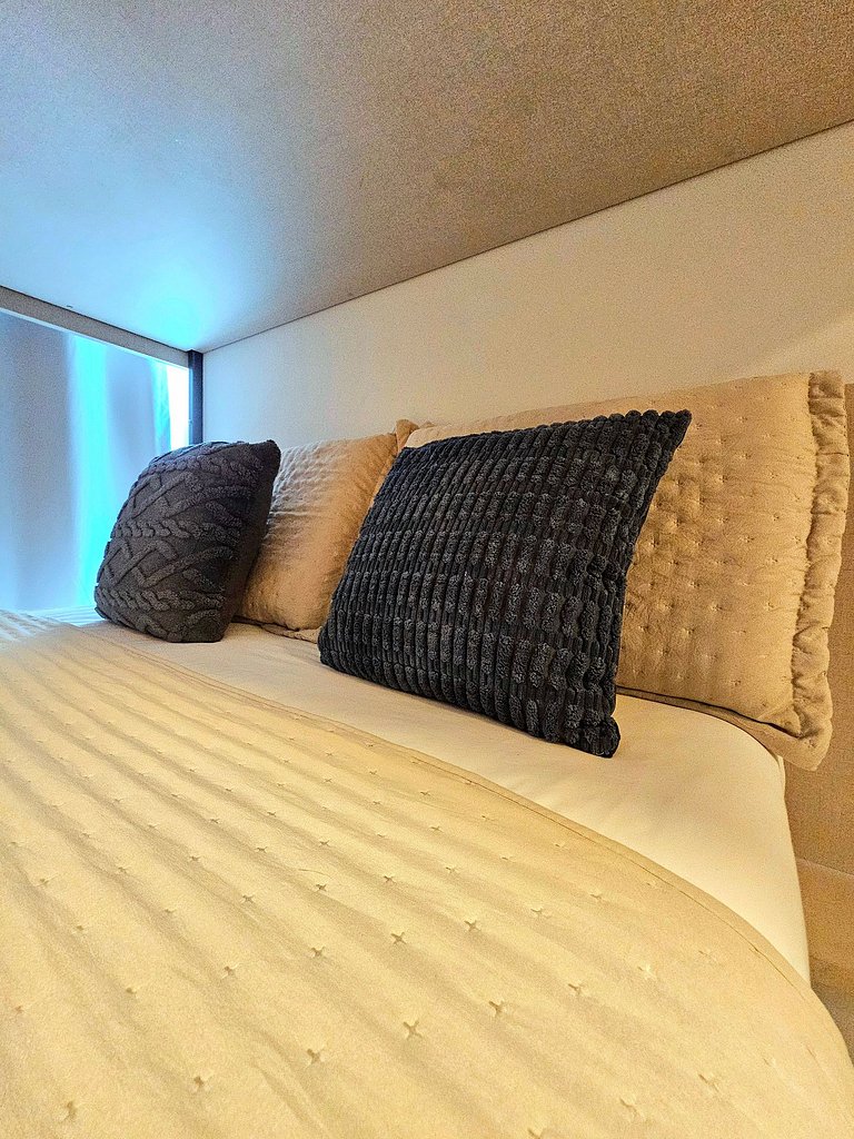 Moderno e Luxuoso no Nixxus Centro de Porto #320