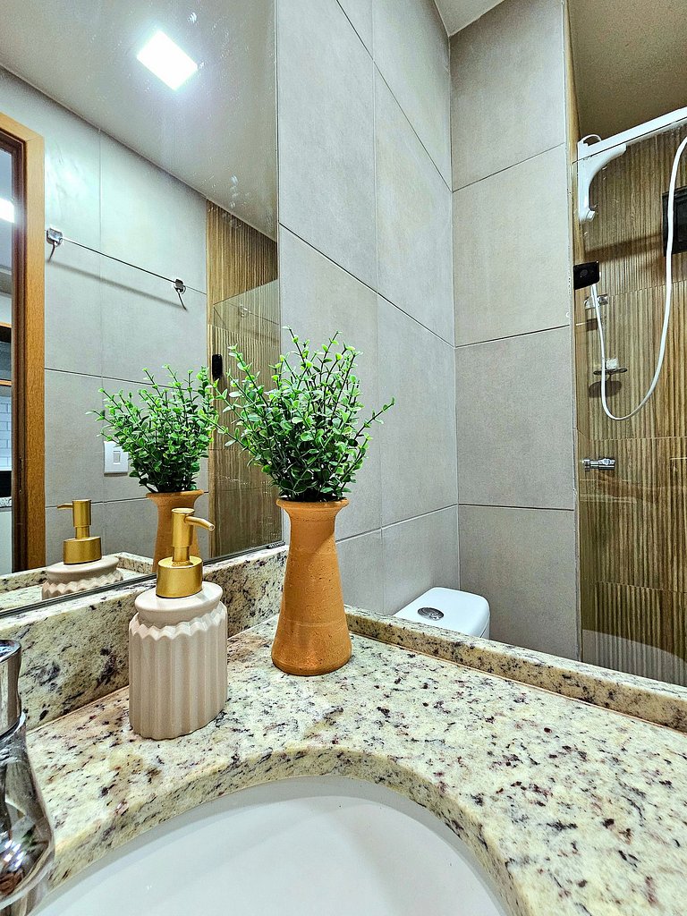 Moderno e equipado com piscina privativa no Cupe