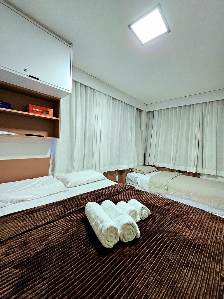 Luxo com 2 quartos (1 suíte) no Centro de Porto.