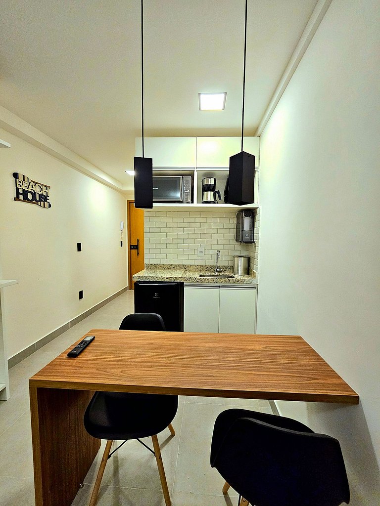 Luxo e Estilo com piscina privativa no Cupe