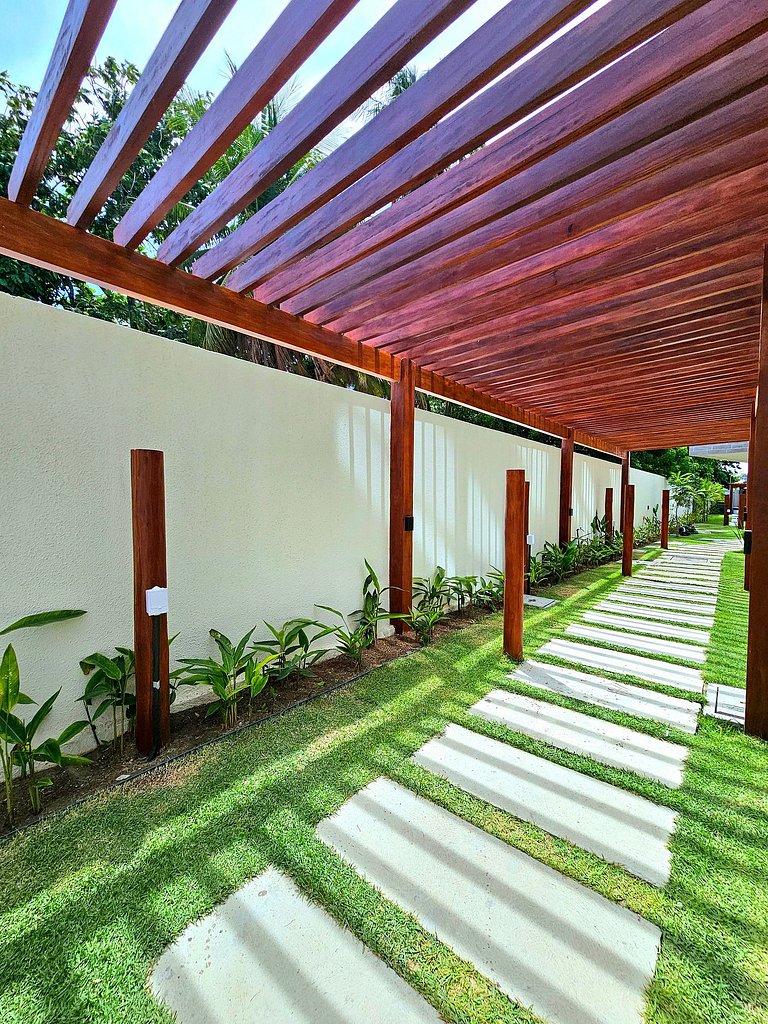 Luxuoso Térreo com Hidro no Maré Alta Tamandaré
