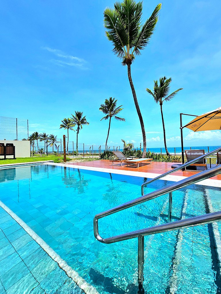 Rooftop Luxo com piscina em Muro Alto no Cais Eco