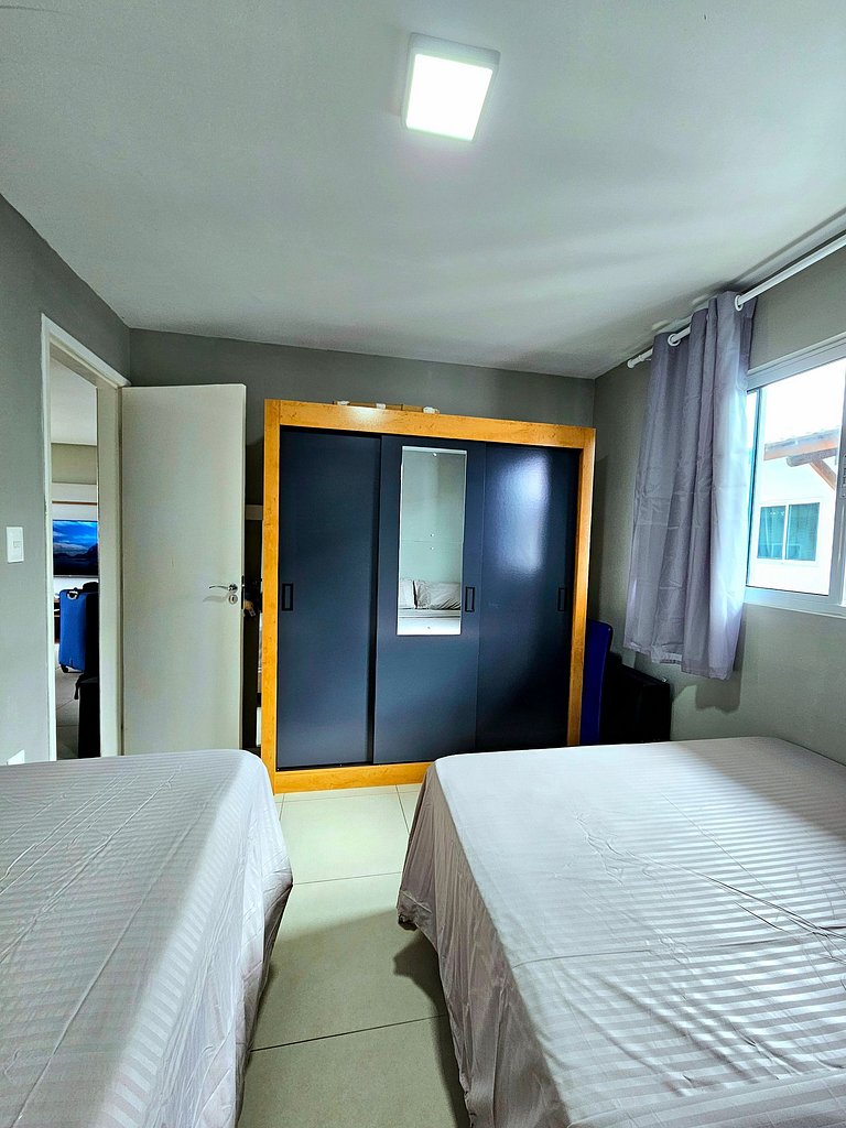 Luxuoso e equipado 2 quartos no Centro de Porto