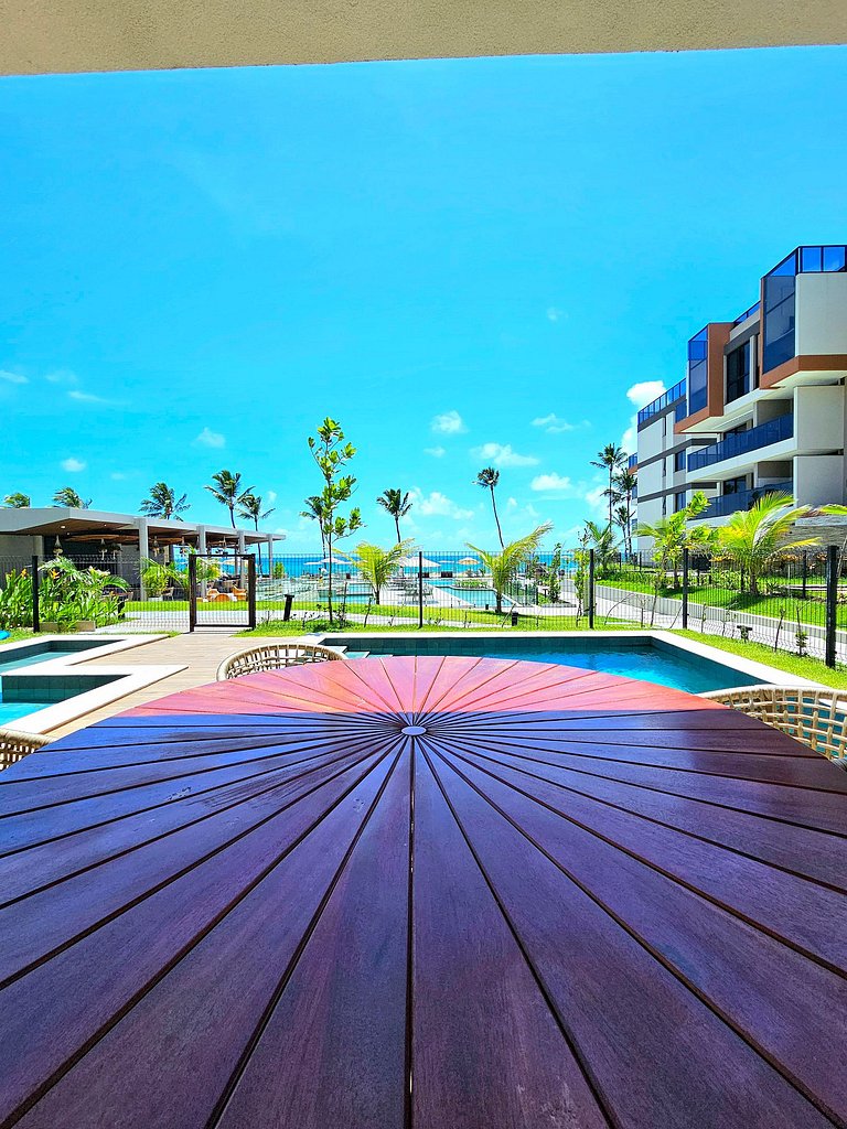 Luxo à Beira-mar com Piscina Privativa no Cais Eco