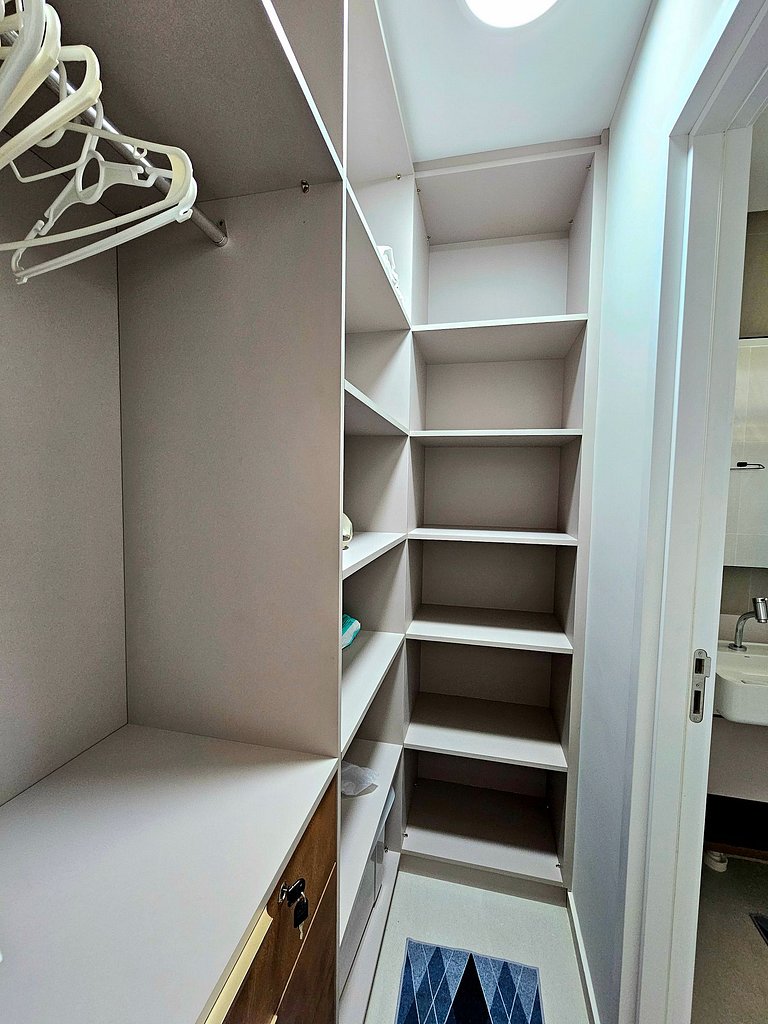 Luxo à Beira-mar com Piscina Privativa no Cais Eco