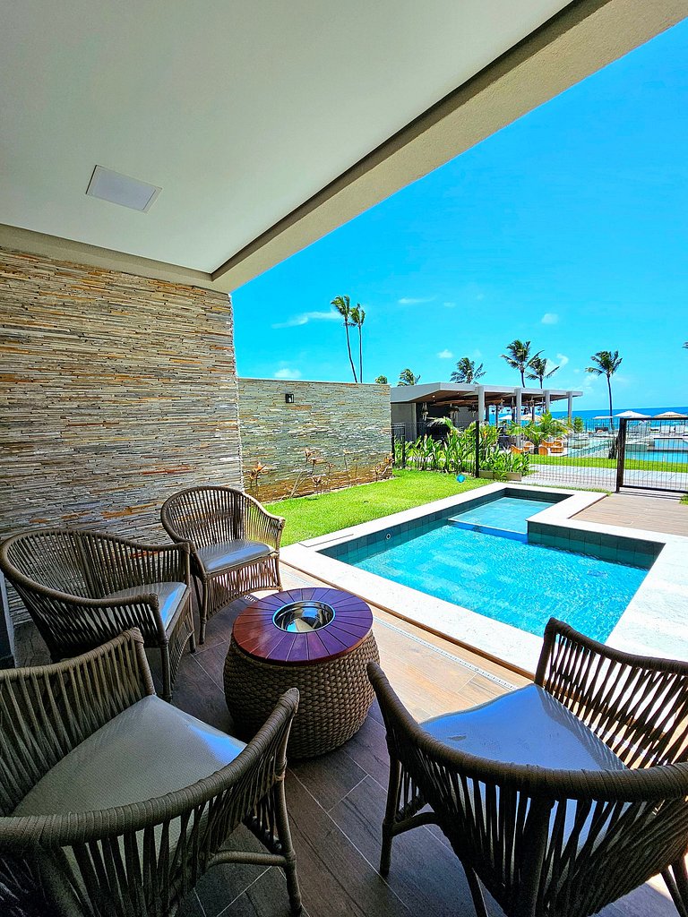 Luxo à Beira-mar com Piscina Privativa no Cais Eco