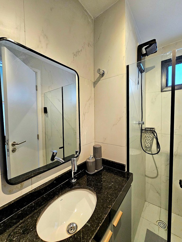 Estilo c/ Piscina Privativa no Centro de Porto #18