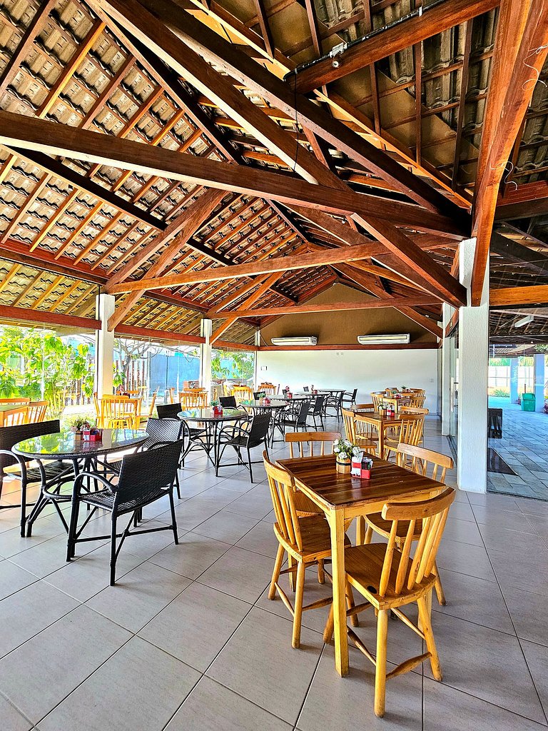 Luxuoso e equipado 3q térreo no Cupe Beach Living.
