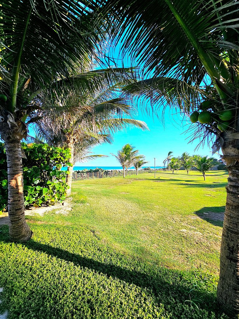 Luxuoso e equipado 3q térreo no Cupe Beach Living.
