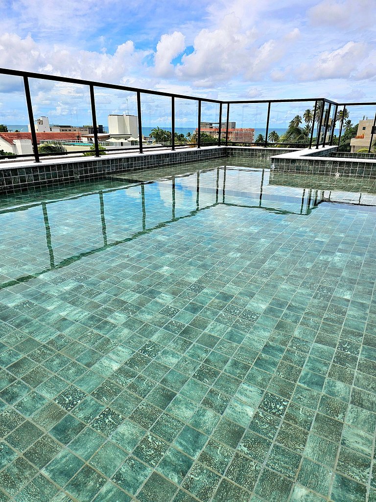 Luxo com 2 quartos no Centrinho de Porto #204