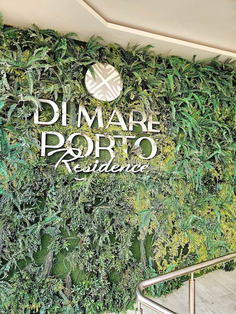 Incrível Di Maré, no centrinho de Porto, na continuação da R