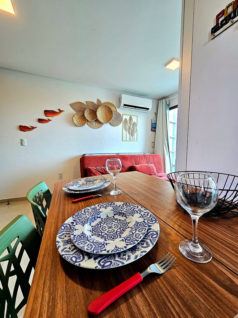 Incrível e com Varanda Gourmet no Centro de Porto.