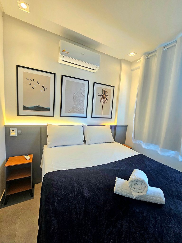 Luxo com 2 quartos no Centrinho de Porto #204