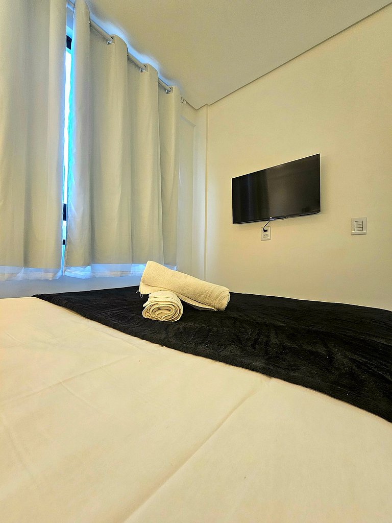 Luxo com 2 quartos no Centrinho de Porto #204