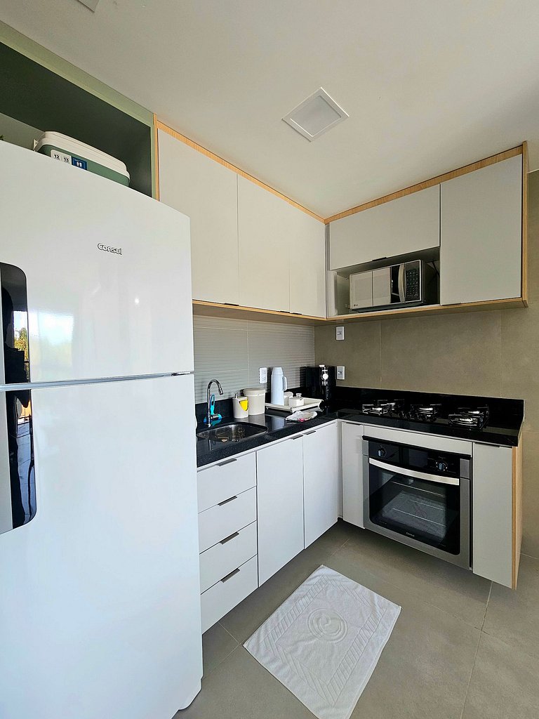 Luxo com varanda gourmet, Centrinho de Porto #206