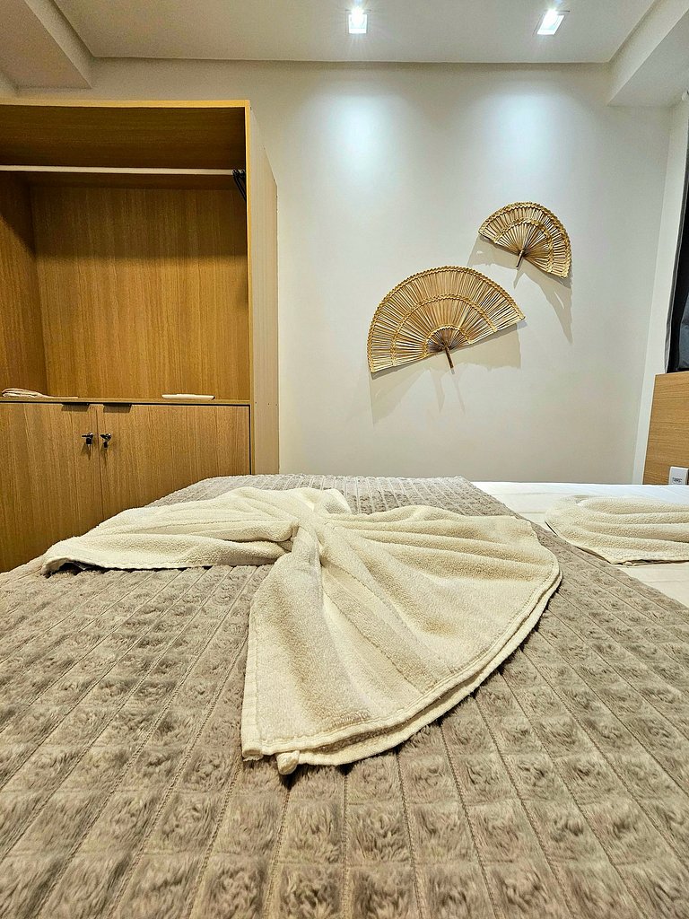 Estiloso flat 2 quartos no Centrinho de Porto #305