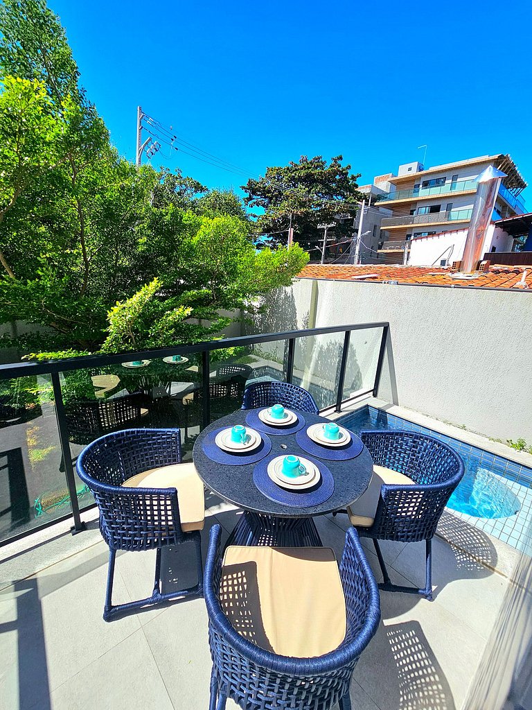 A melhor Piscina privativa do Centrinho de Porto