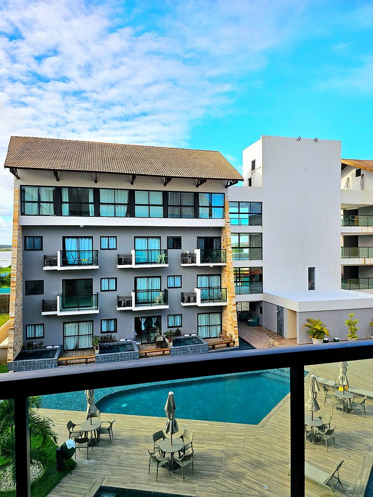Luxo e conforto no Bela vista com vista piscina.