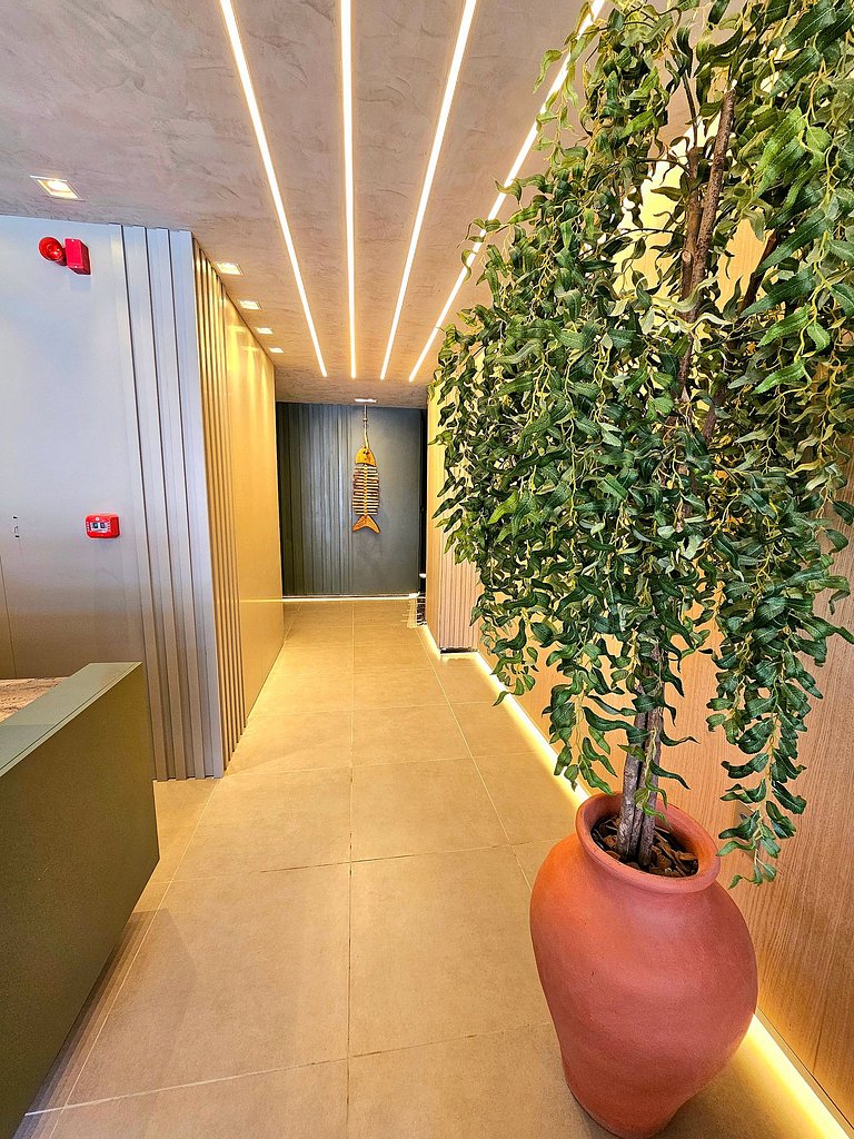 Luxuoso Studio com varanda no Centrinho de Porto