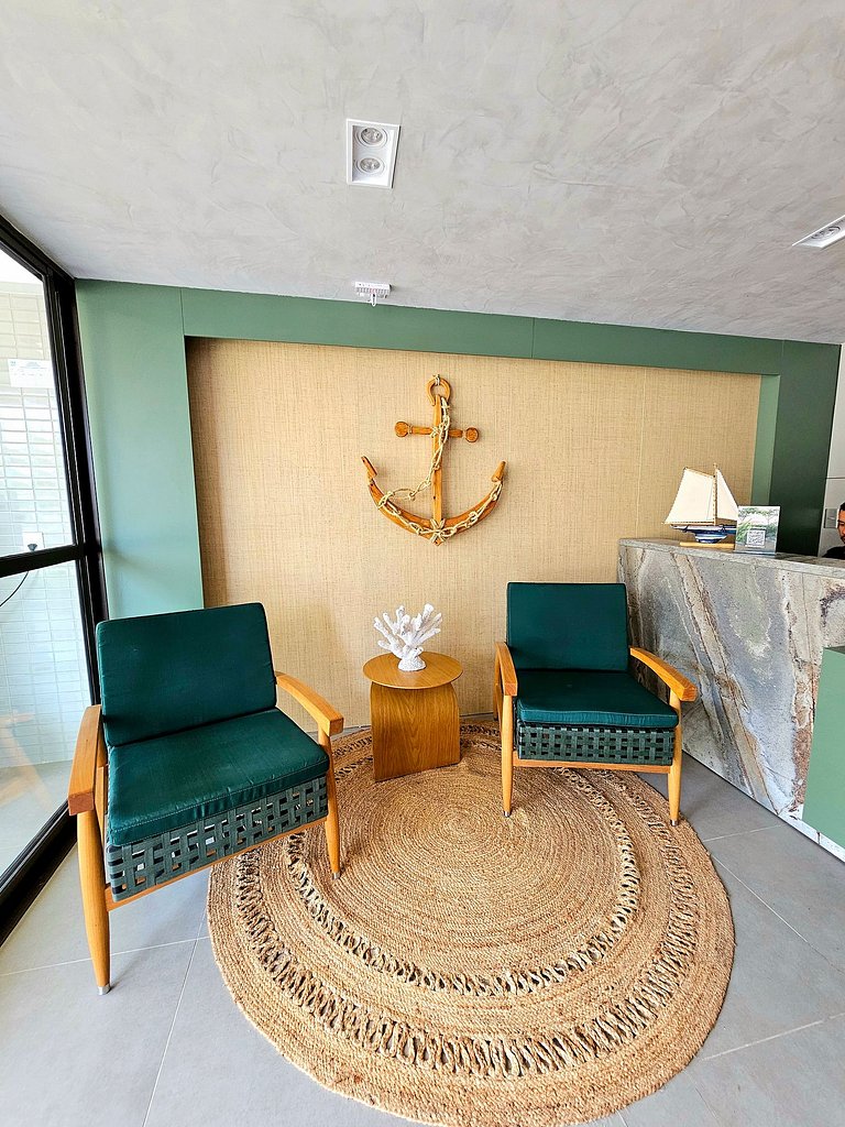 Luxuoso Studio com varanda no Centrinho de Porto