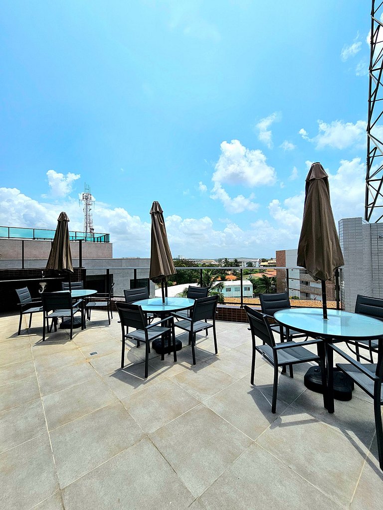 Luxuoso Studio com varanda no Centrinho de Porto