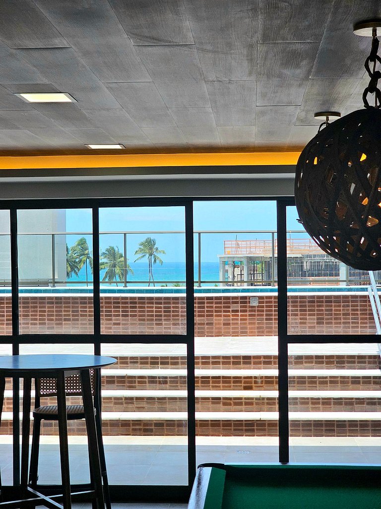 Luxuoso Studio com varanda no Centrinho de Porto