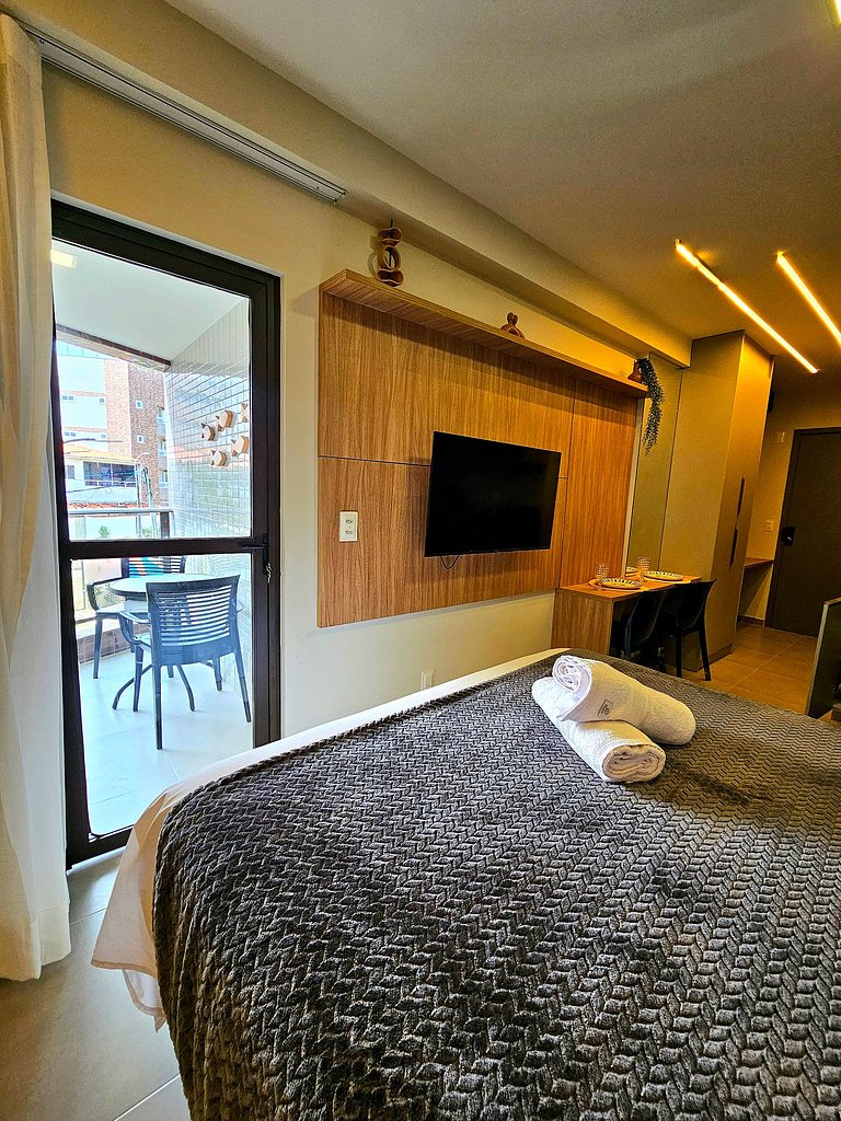 Luxuoso Studio com varanda no Centrinho de Porto