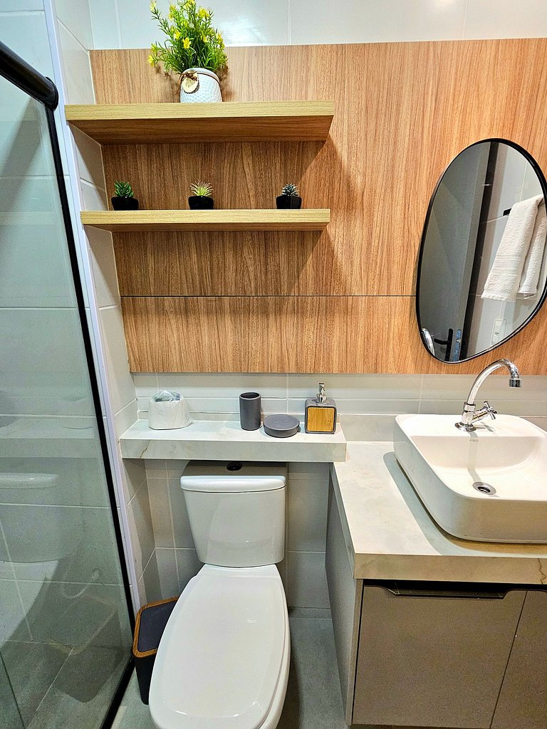 Luxuoso Studio com varanda no Centrinho de Porto