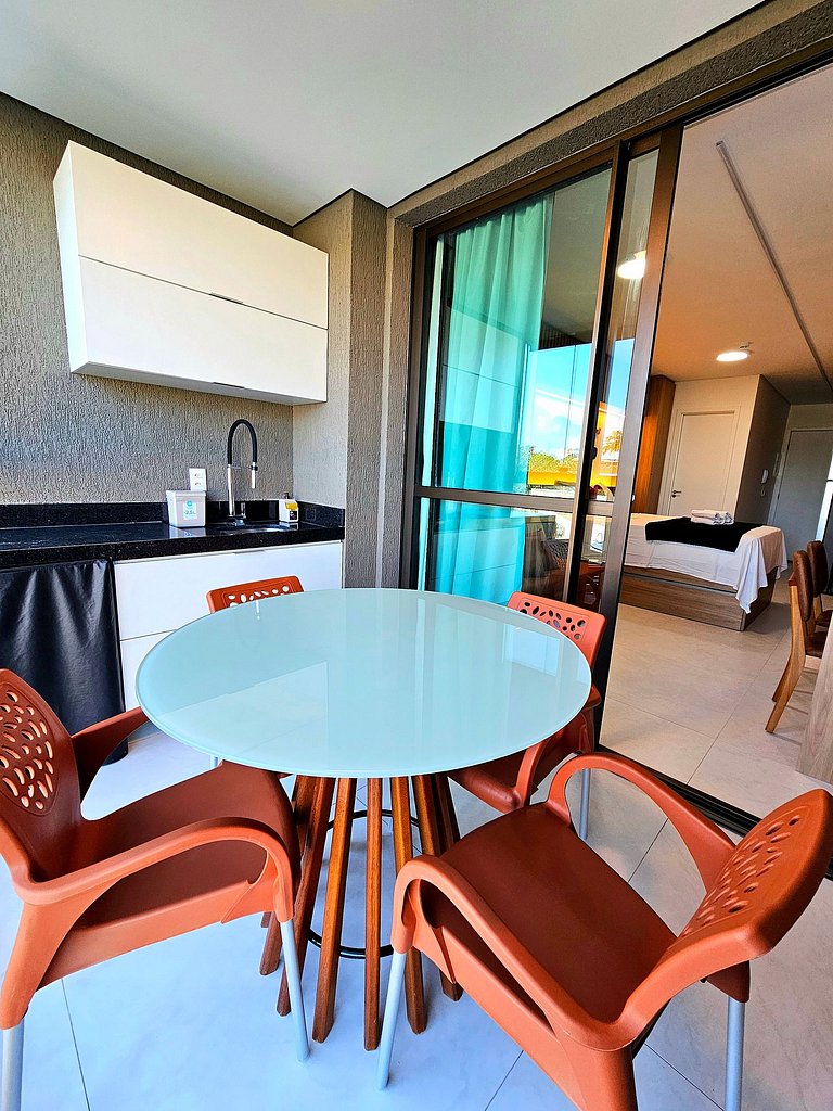 Sofisticado e equipado com varanda gourmet, Summer