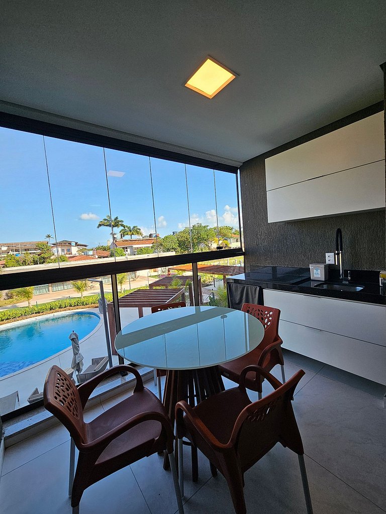 Sofisticado e equipado com varanda gourmet, Summer