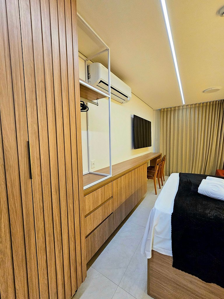 Sofisticado e equipado com varanda gourmet, Summer