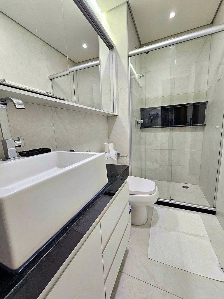 Sofisticado e equipado com varanda gourmet, Summer