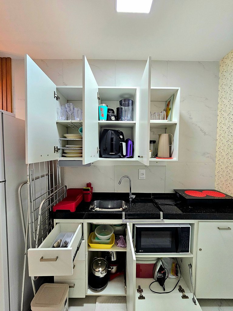 Estiloso e equipado studio no centro de Porto #305