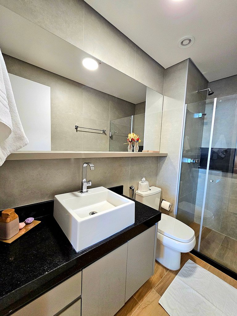 Exclusividade com varanda gourmet no Summer #107A