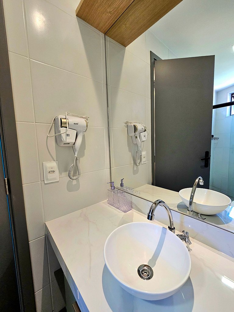 Luxo absoluto no Centrinho de Porto com Hidro.