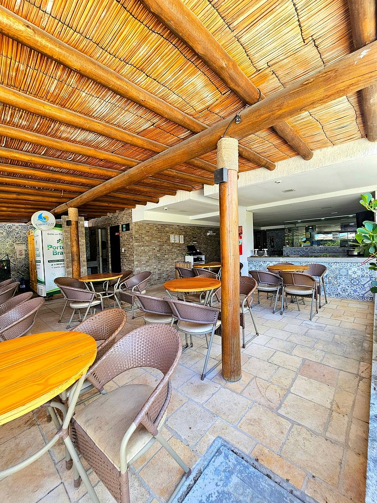 Luxuoso Studio c/ área gourmet no Centro de Porto