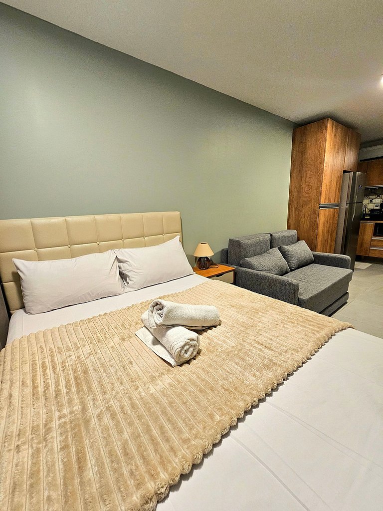 Moderno e Equipado studio no Centro de Porto #108