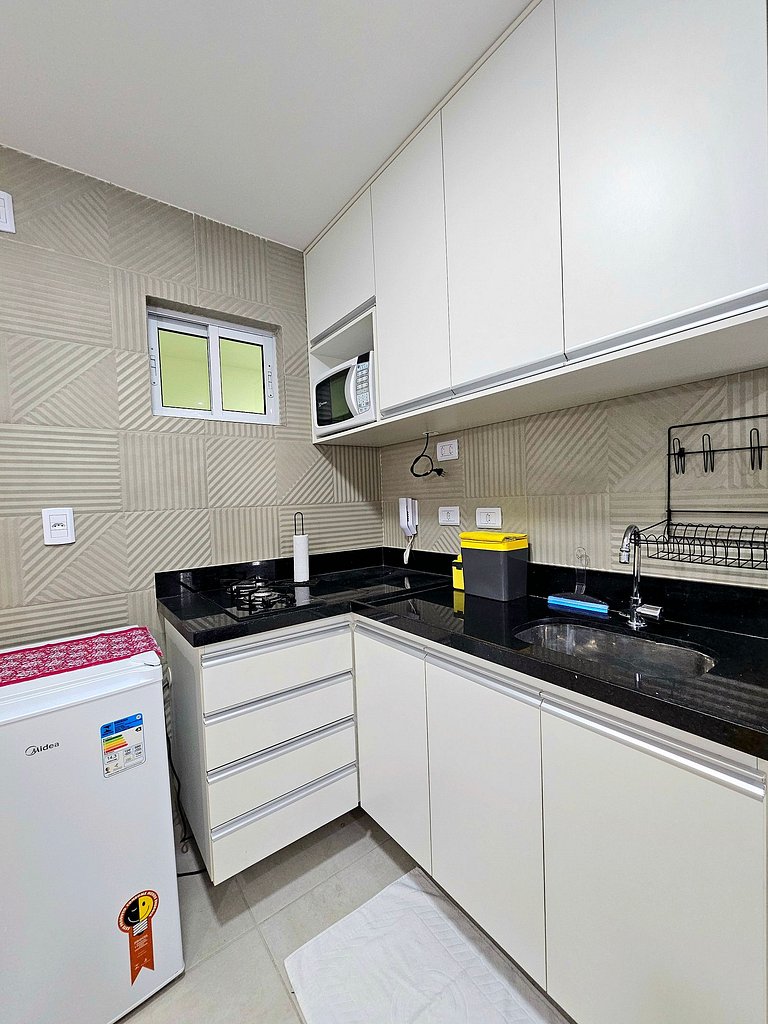 Confortável e Equipado no Centrinho de Porto #08