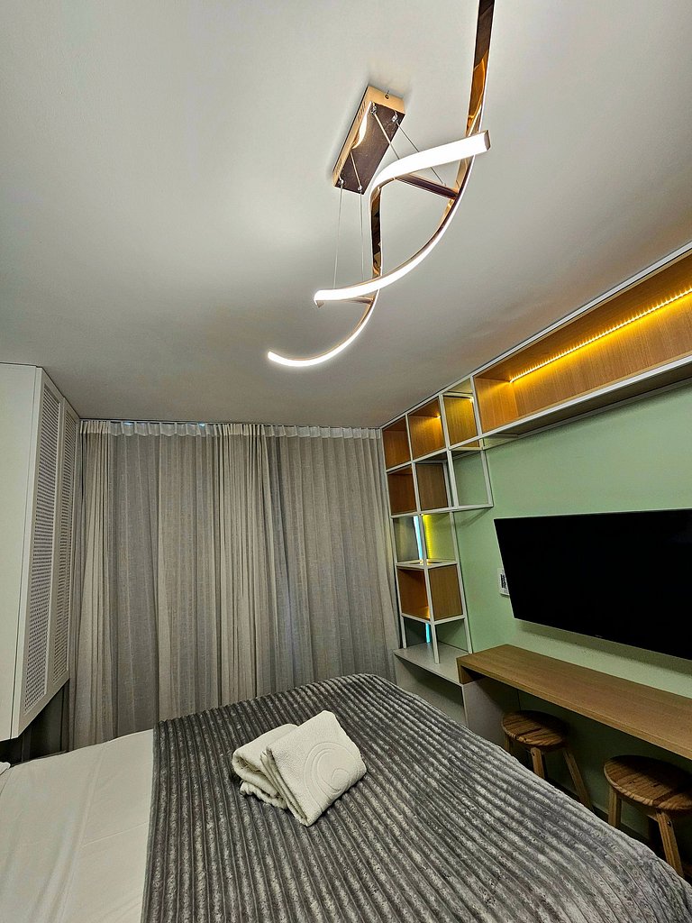 Sofisticado e equipado studio, centro de Porto#308