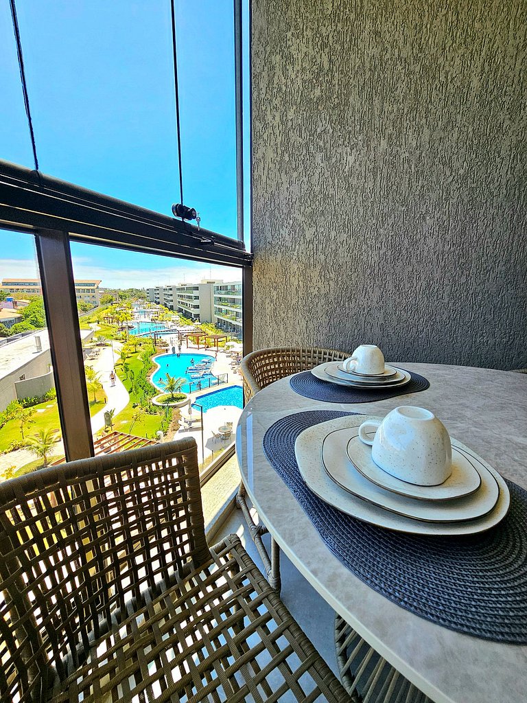 Luxo Supremo no Summer, 5min Centro de Porto #306A