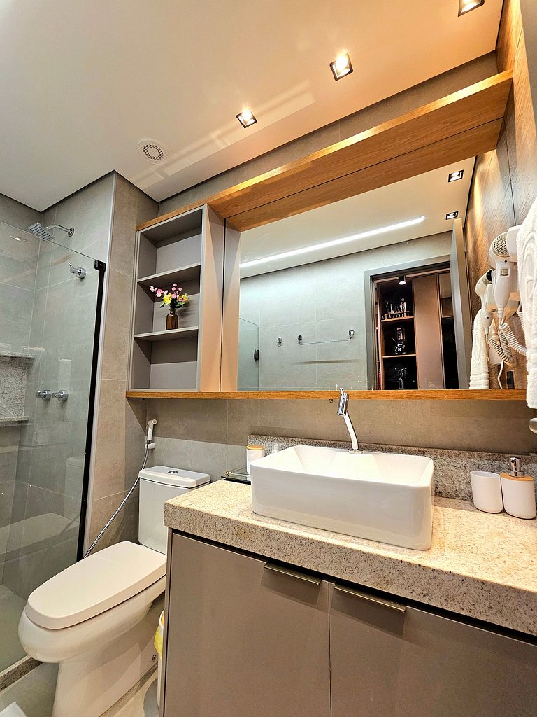 Luxo Supremo no Summer, 5min Centro de Porto #306A